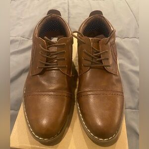 Steve Madden boys size 5 bolivar cognac dress shoes
